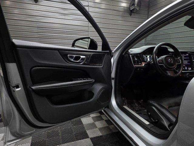 Used 2022 Volvo S60 B5 Inscription FWD image 32