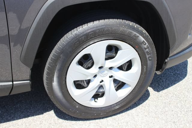 Used 2024 Toyota RAV4 LE AWD/4WD image 35