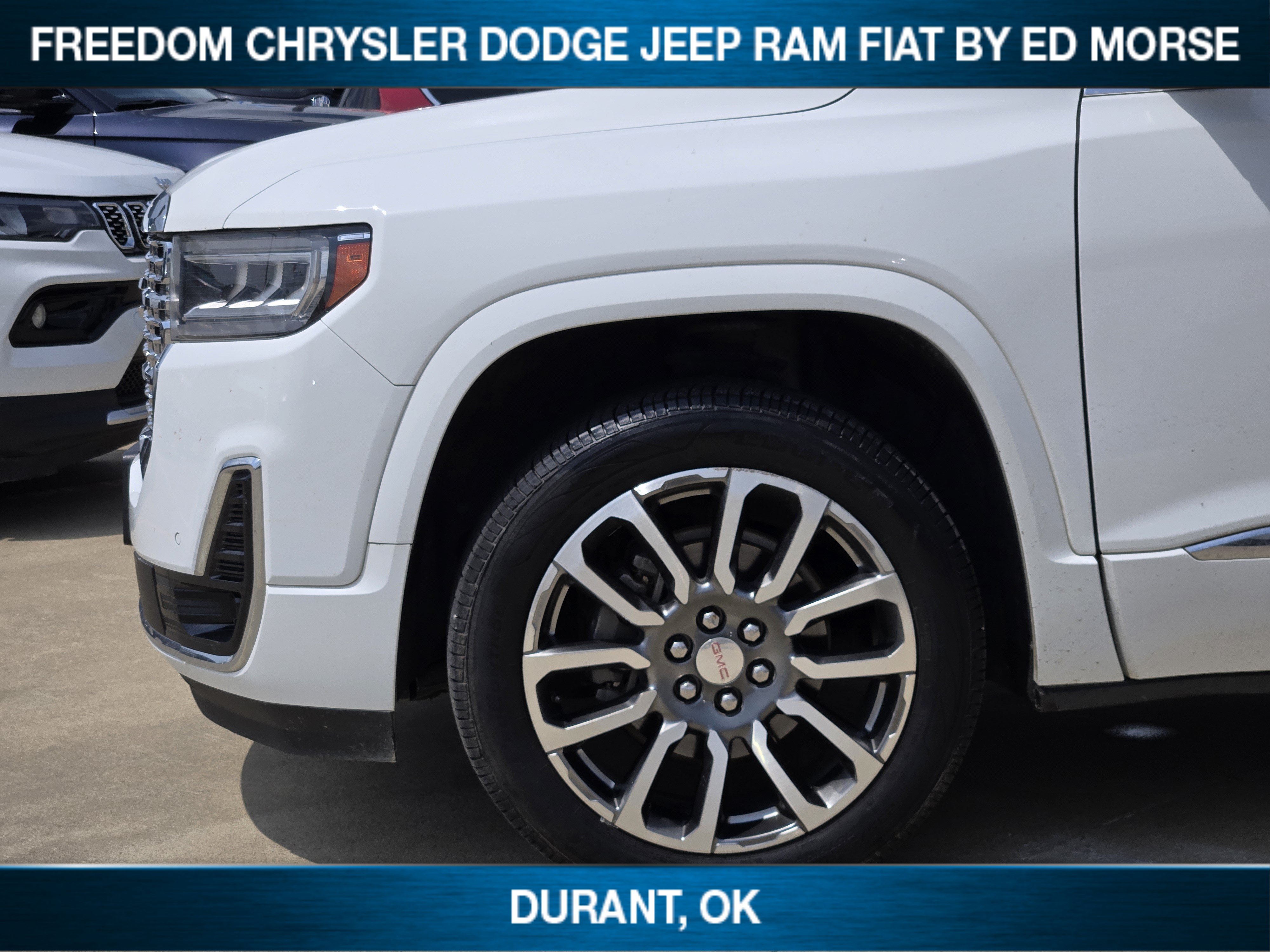 Used 2020 GMC Acadia Denali w/ Technology Package FWD image 6