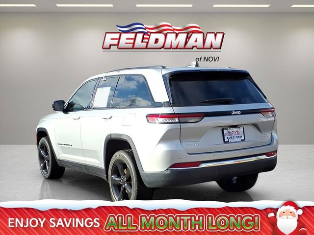 Used 2022 Jeep Grand Cherokee Altitude image 3