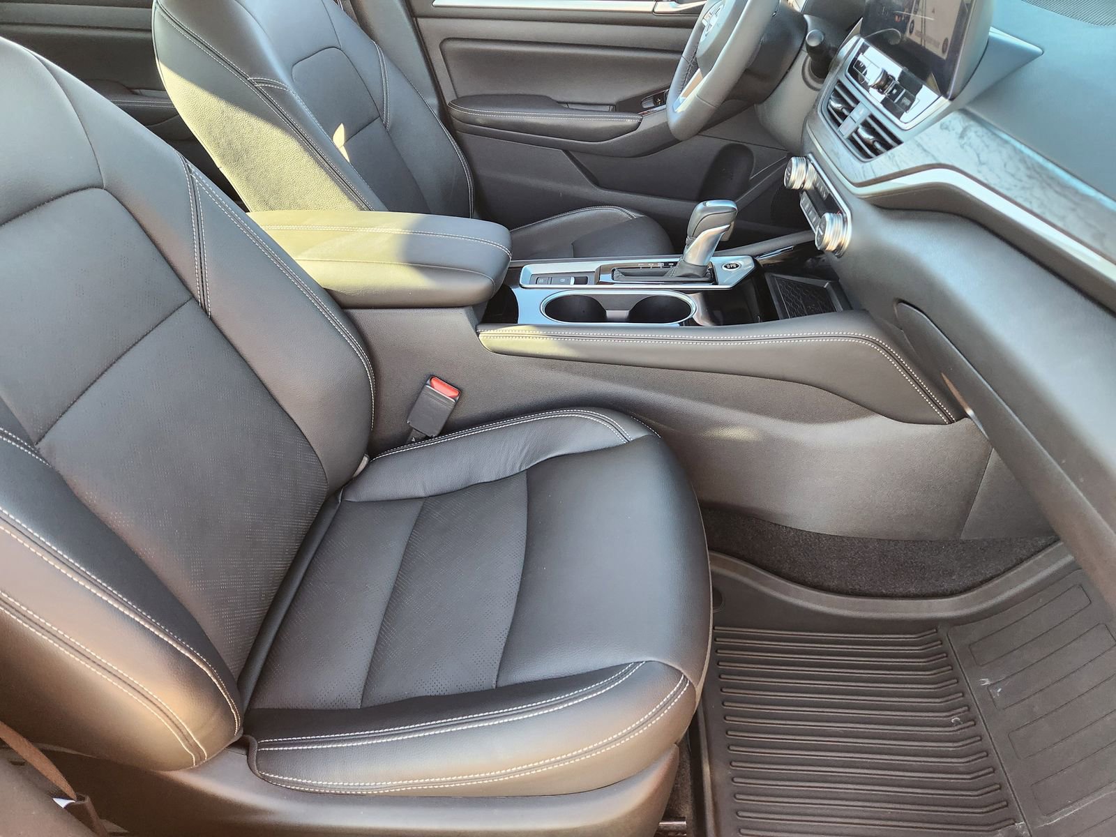 Used 2024 Nissan Altima 2.5 SL image 18