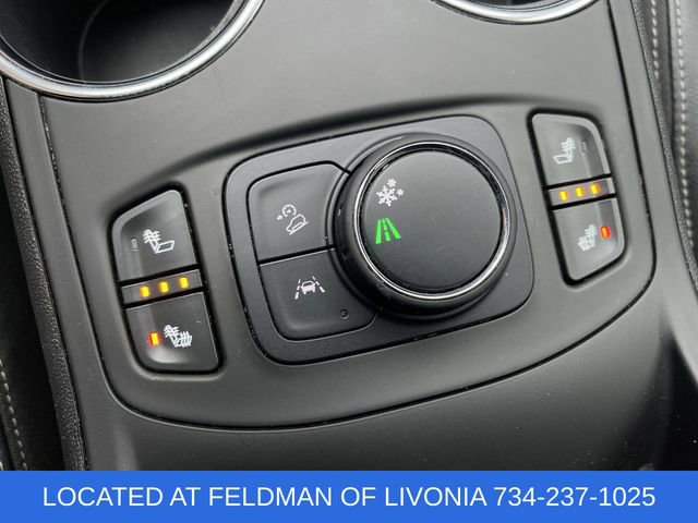 Certified 2024 GMC Terrain SLT image 34