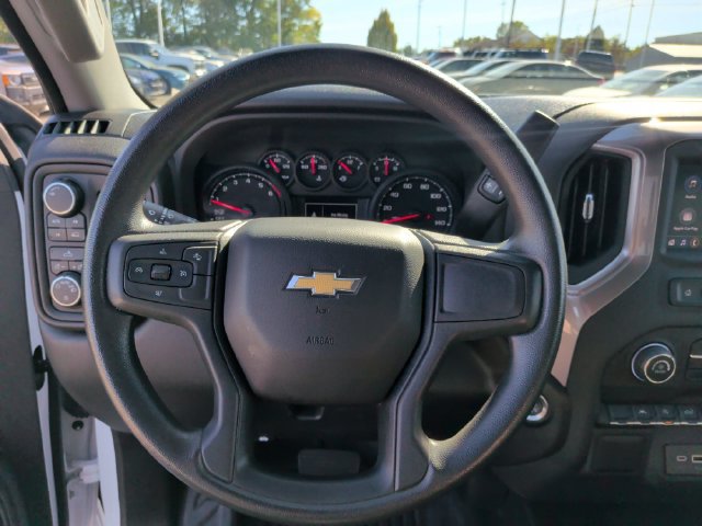 Used 2025 Chevrolet Silverado 1500 W/T w/ WT Value Package AWD/4WD image 15