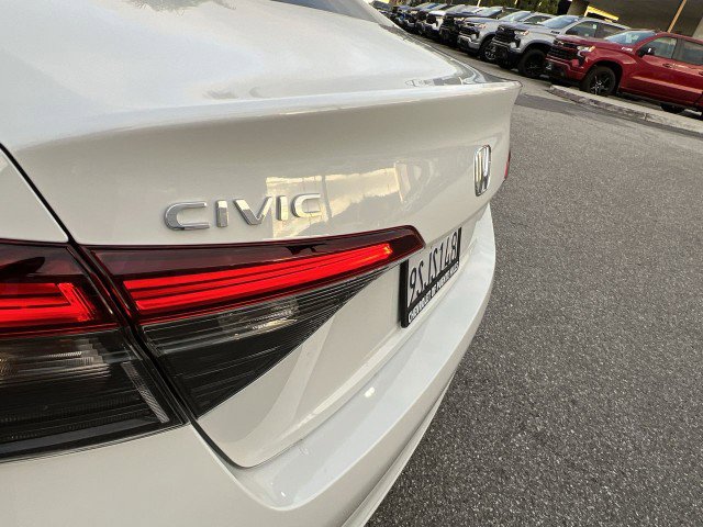 Used 2025 Honda Civic Sport image 31