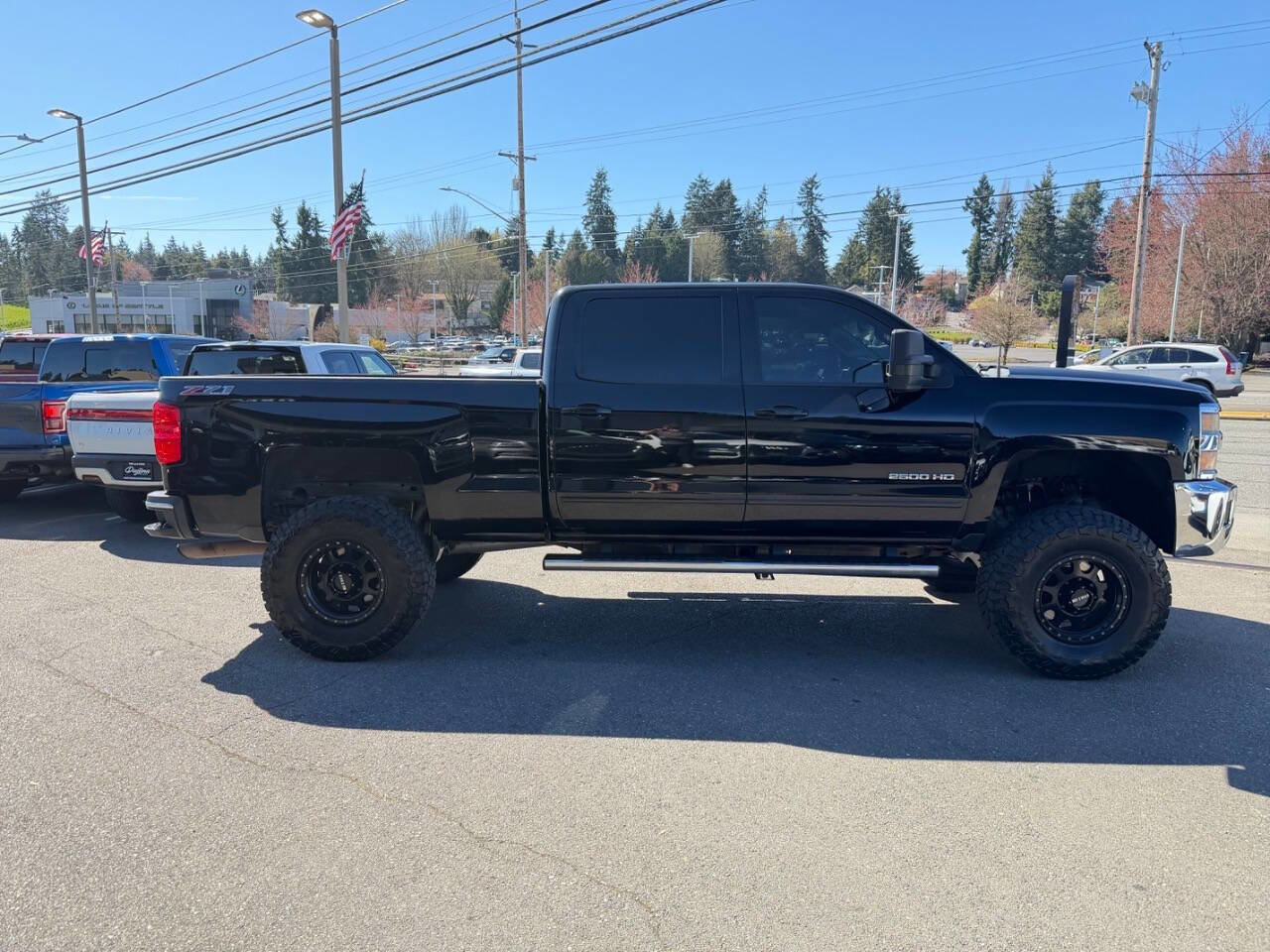 Used 2015 Chevrolet Silverado 2500 LT w/ LT Convenience Package image 10
