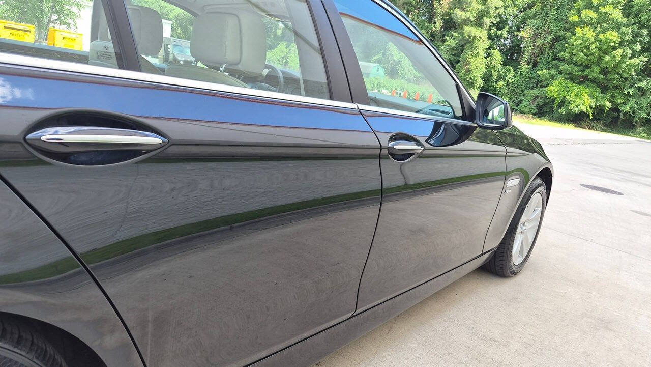 Used 2012 BMW 528i xDrive Sedan AWD/4WD image 29