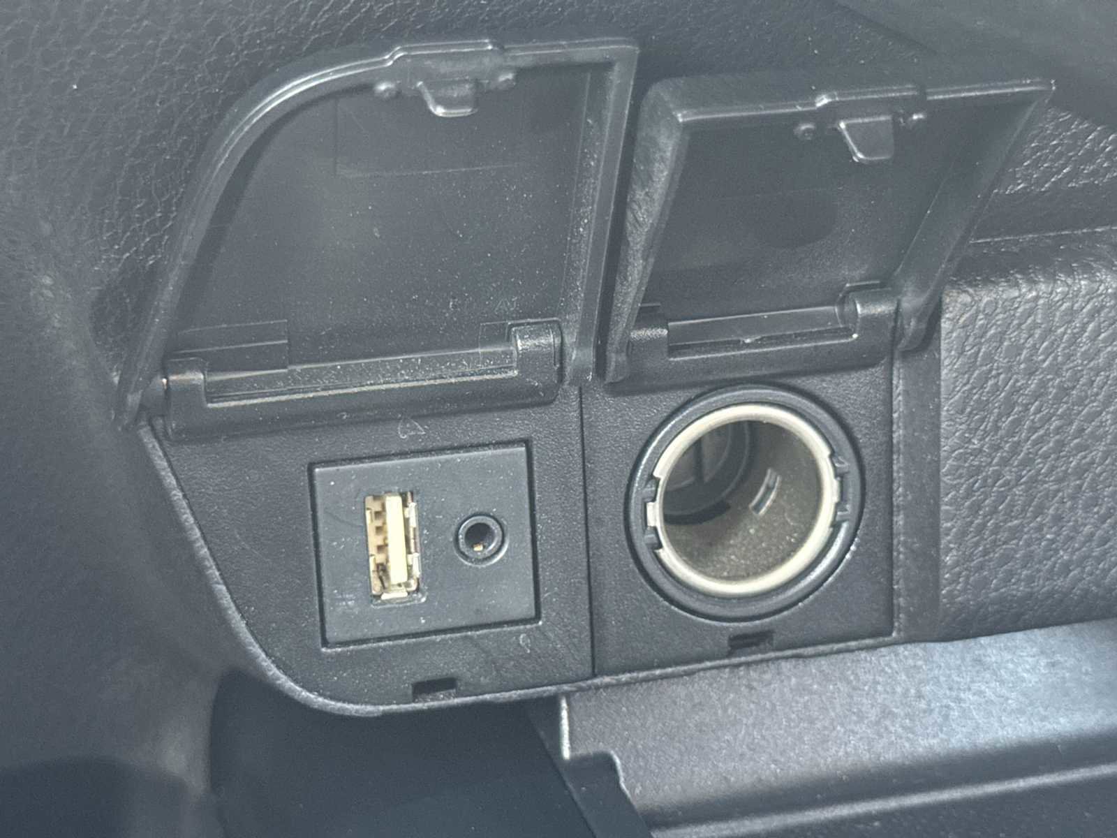 Used 2019 Toyota Camry LE w/ Protection Package (Q2) FWD image 29