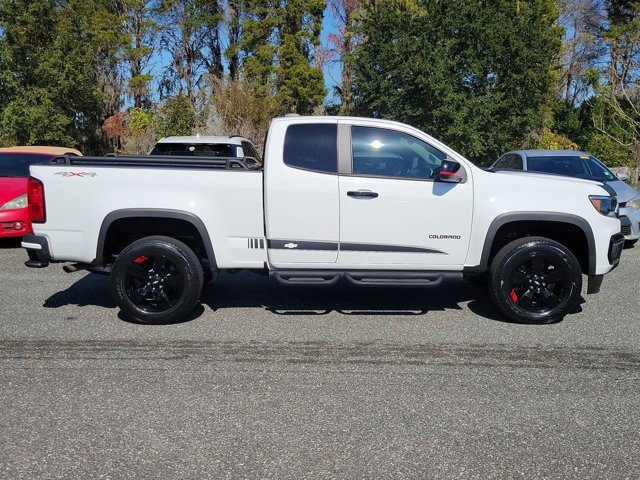 Used 2021 Chevrolet Colorado LT w/ Redline Special Edition image 9