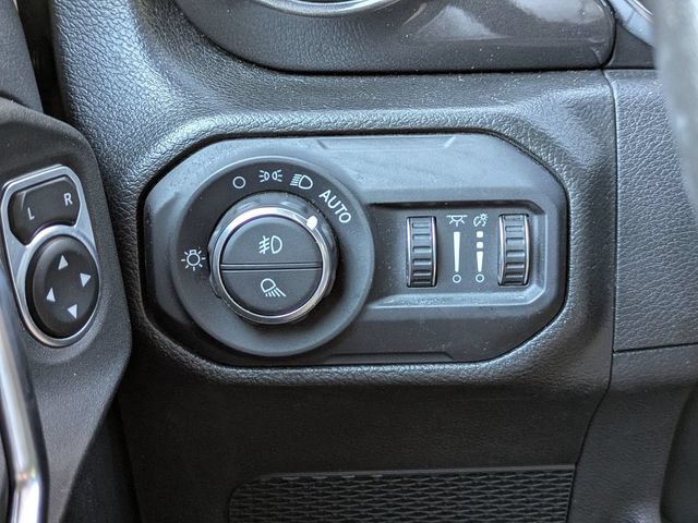 Used 2022 Jeep Gladiator Sport AWD/4WD image 25