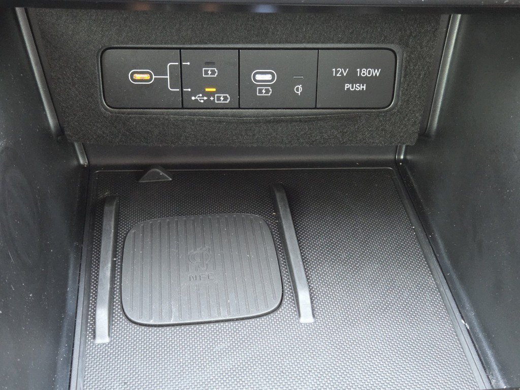 Used 2025 Hyundai Sonata Limited FWD image 16