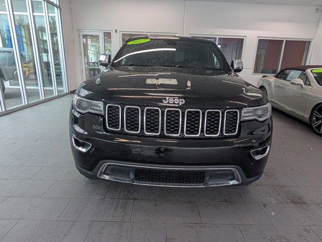 Used 2017 Jeep Grand Cherokee Limited w/ Luxury Group II image 2