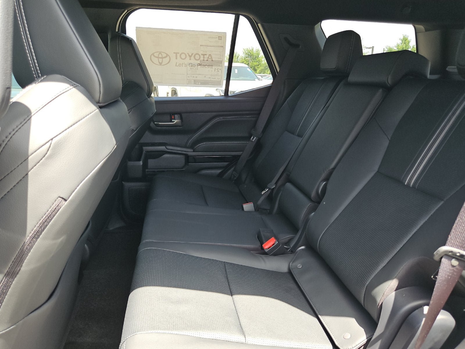 New 2026 Toyota 4Runner Limited AWD/4WD image 10