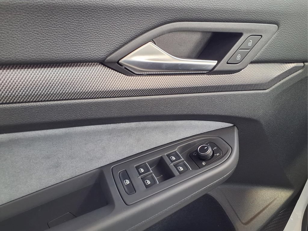 New 2026 Volkswagen Golf w/ Euro Style Package AWD/4WD image 9