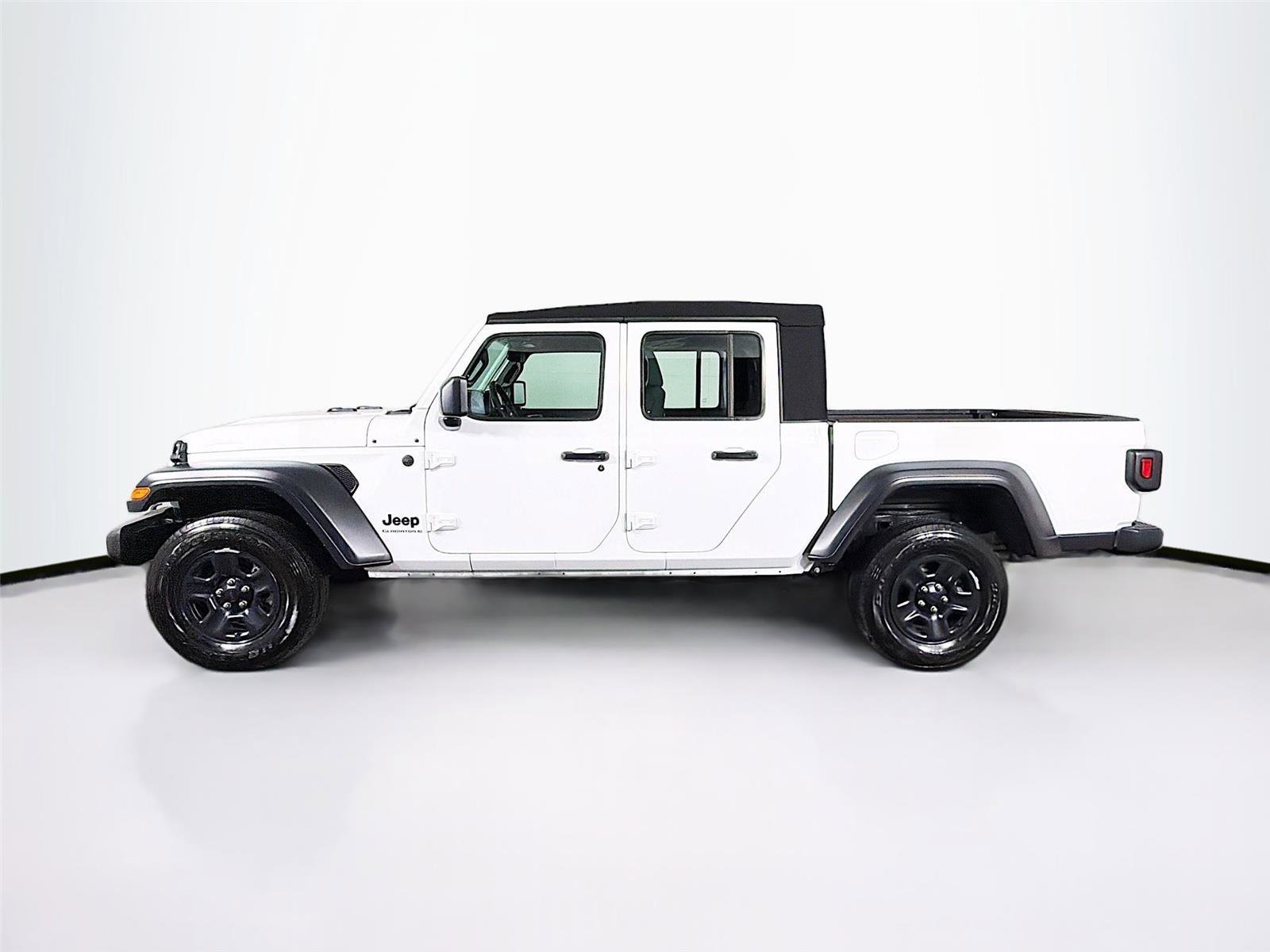 Used 2024 Jeep Gladiator Sport AWD/4WD image 4