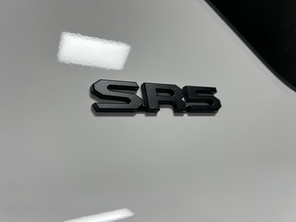 New 2026 Toyota 4Runner SR5 AWD/4WD image 7