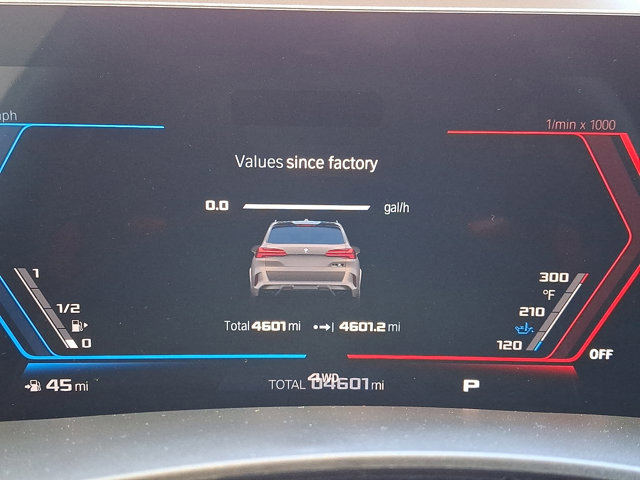 Used 2026 BMW X5 M Competition w/ Executive Package image 23