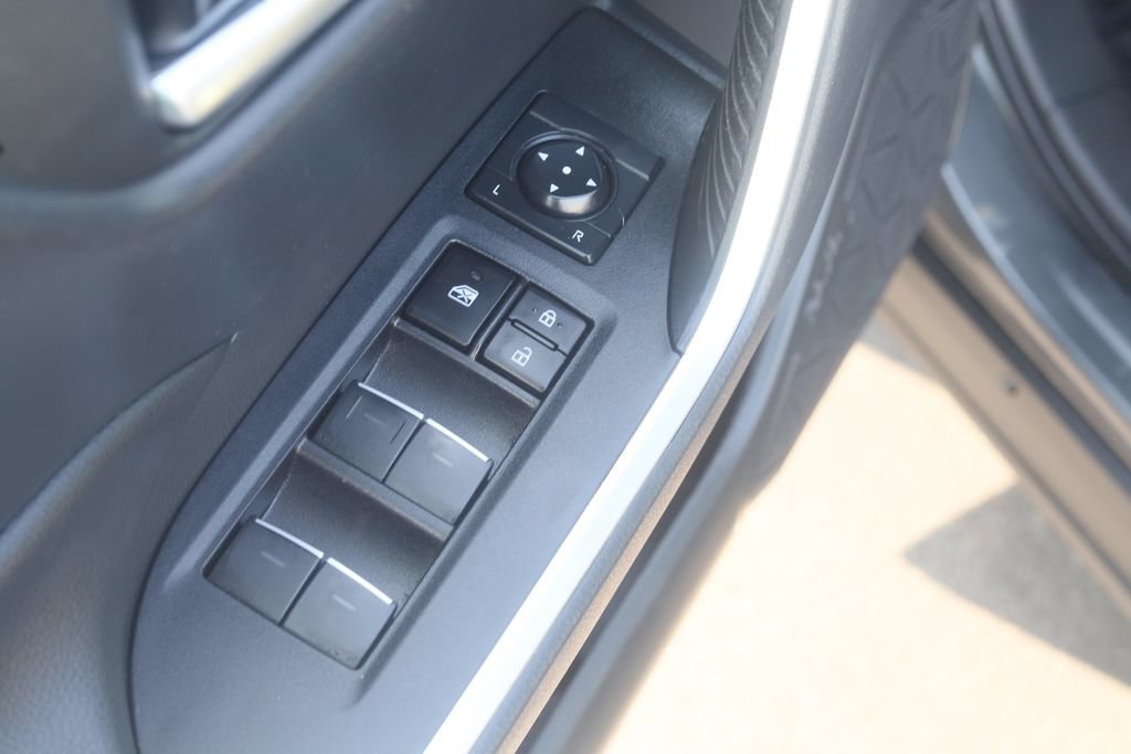 Used 2023 Toyota RAV4 XLE w/ Convenience Package AWD/4WD image 27