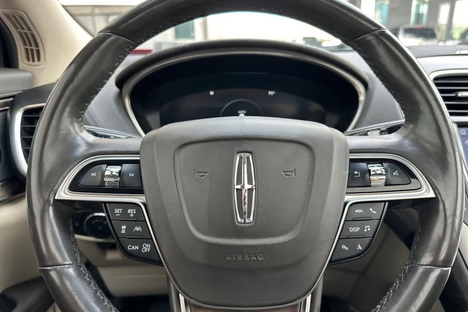 Certified 2020 Lincoln Nautilus Reserve image 25