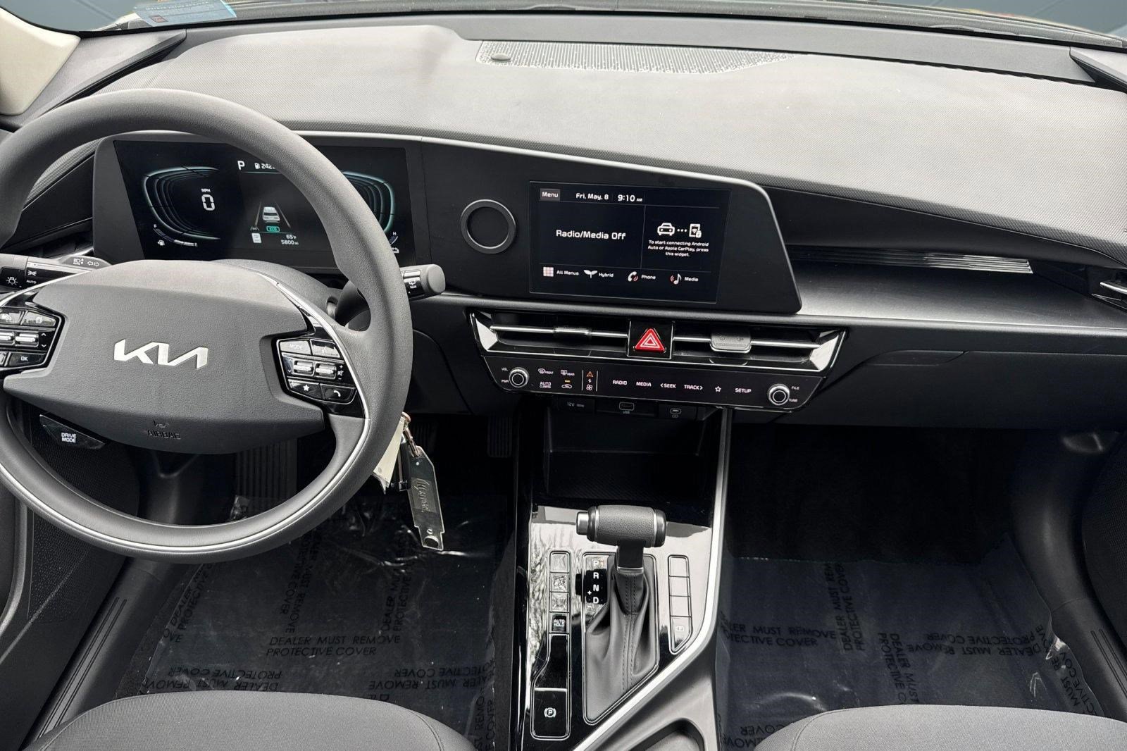 Used 2024 Kia Niro LX FWD image 28