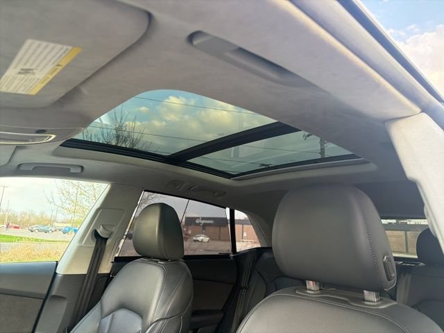 Used 2019 Audi Q8 Prestige AWD/4WD image 20