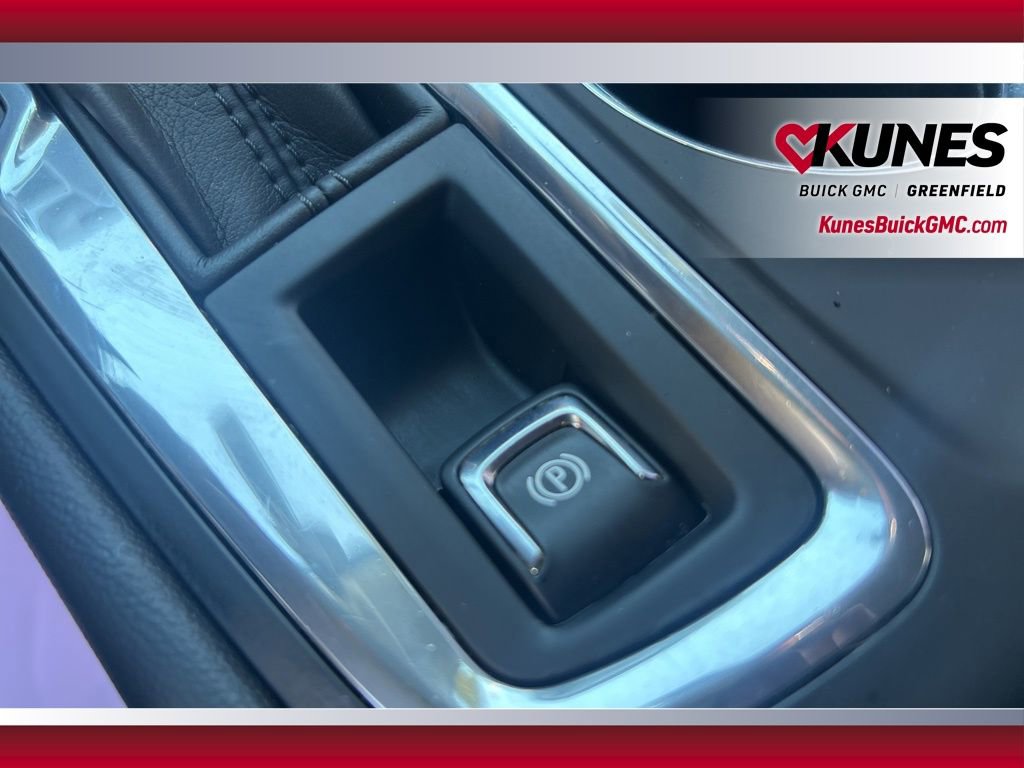 Used 2019 Chevrolet Equinox LT image 28