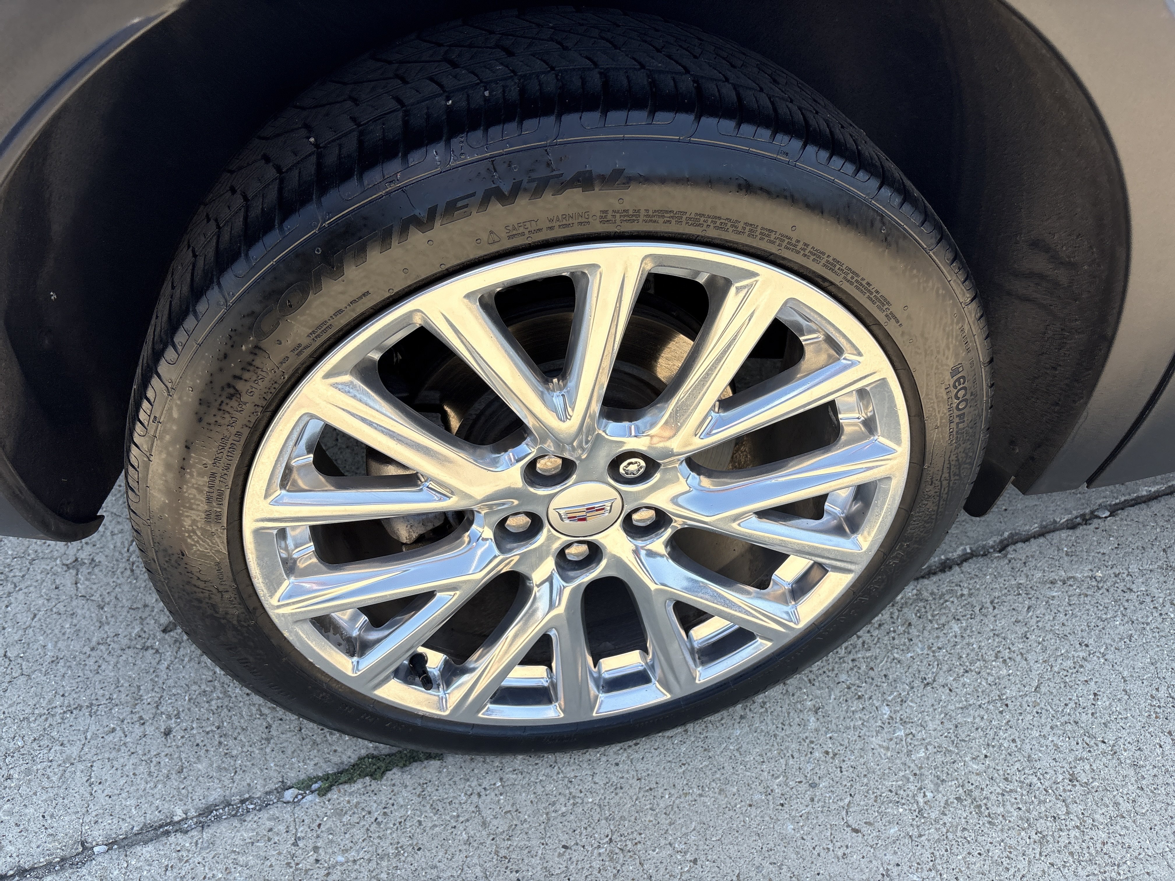 Used 2019 Cadillac XT4 Premium Luxury w/ Driver Assist Package FWD image 5