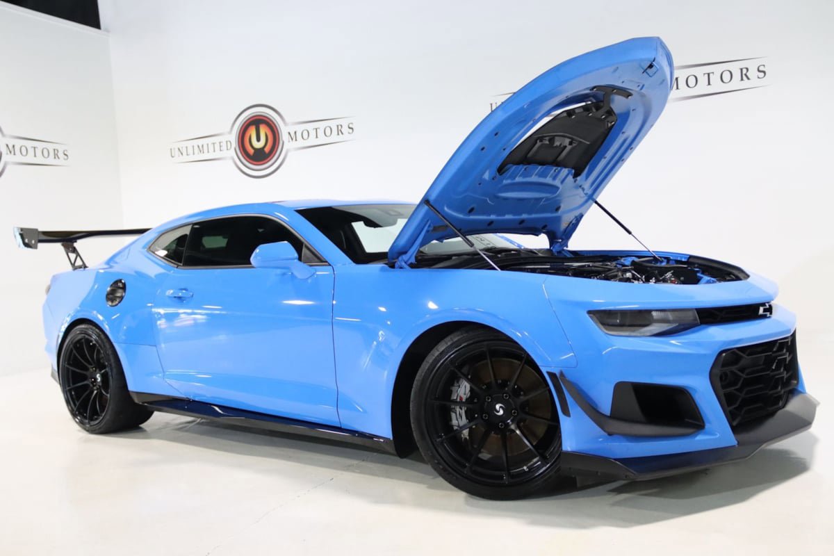 Used 2022 Chevrolet Camaro ZL1 RWD image 70