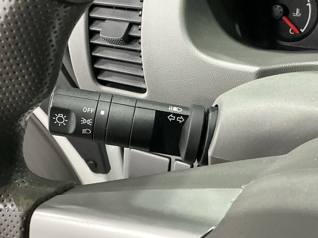 Used 2019 Nissan Frontier S image 11