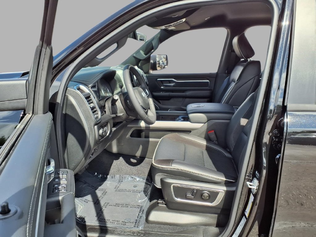 Used 2026 RAM 1500 Laramie AWD/4WD image 20
