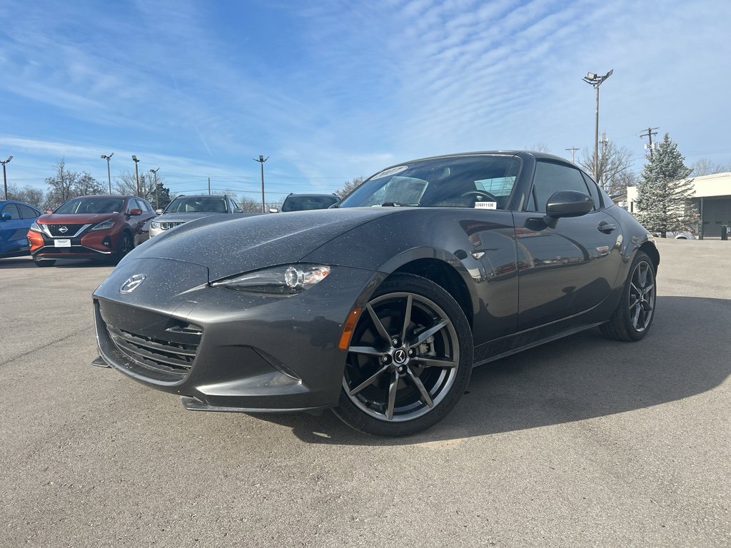 Used 2017 MAZDA MX-5 Miata RF Grand Touring image 2