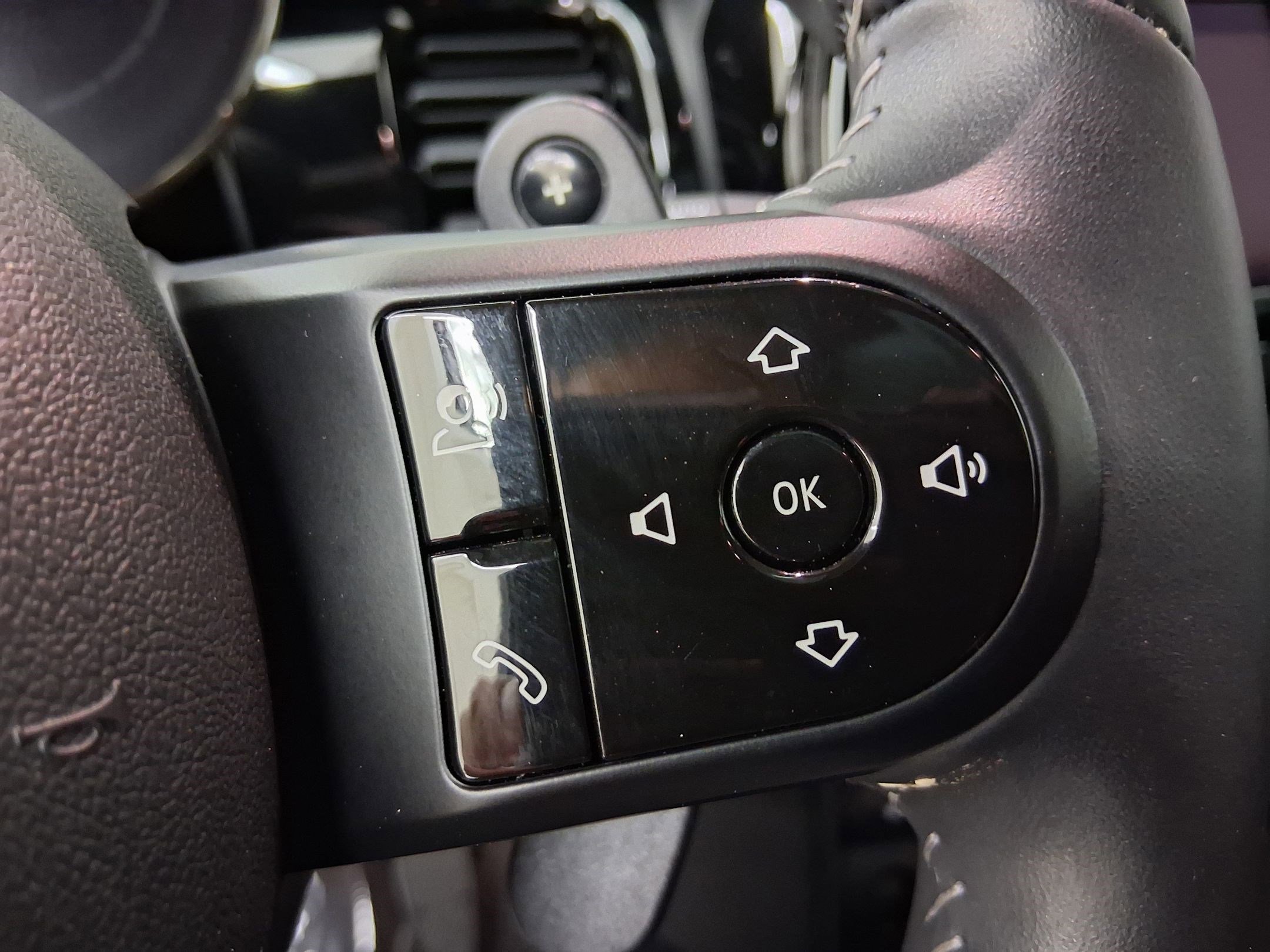 Certified 2024 MINI Cooper S image 23