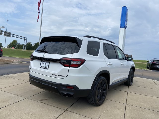 Used 2026 Honda Pilot Black Edition image 11
