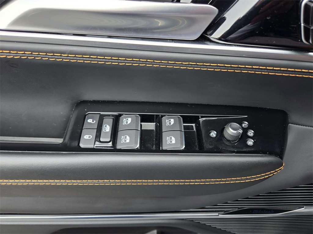 Used 2024 Jeep Grand Wagoneer Series III w/ Rear Seat Video Group 1 image 43