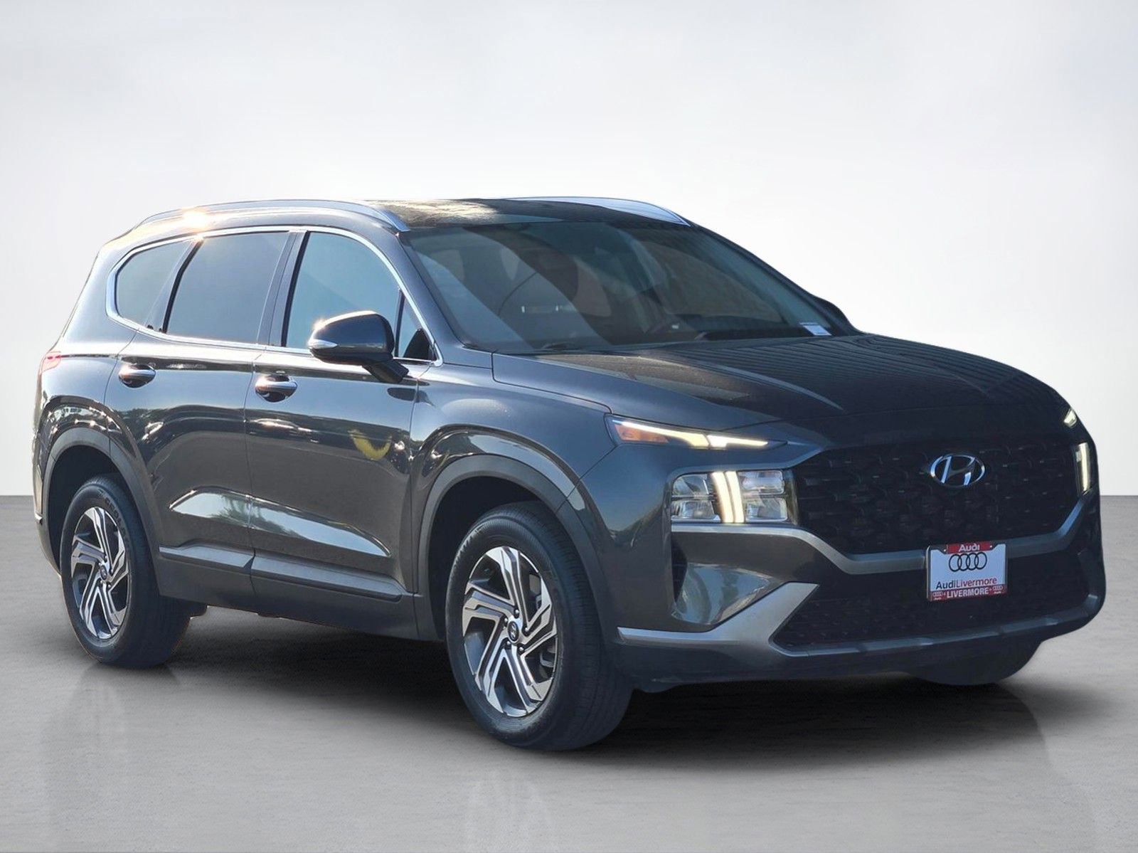 Used 2023 Hyundai Santa Fe SEL FWD image 8