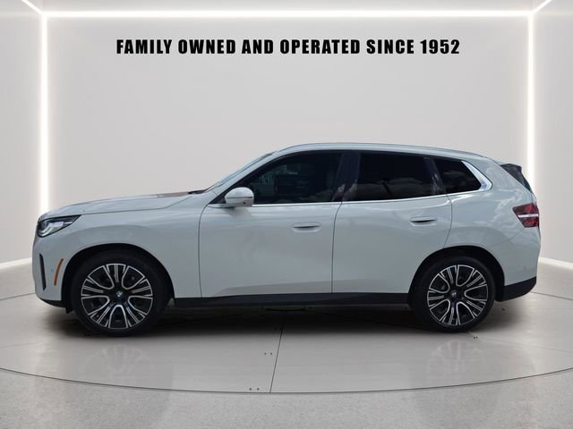 Used 2025 BMW X3 xDrive30i w/ Premium Package image 5