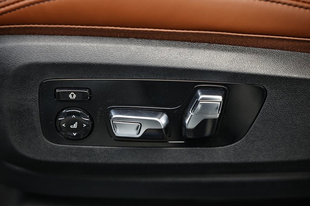 New 2026 BMW X5 xDrive50e w/ M Sport Package image 23