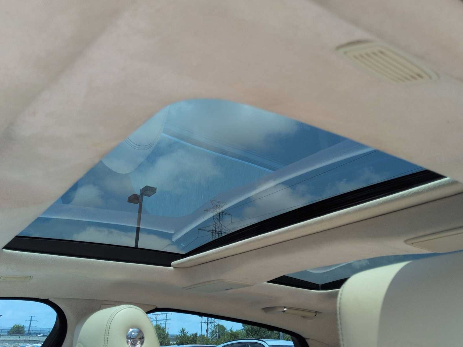 Used 2019 Jaguar XJ AWD image 20