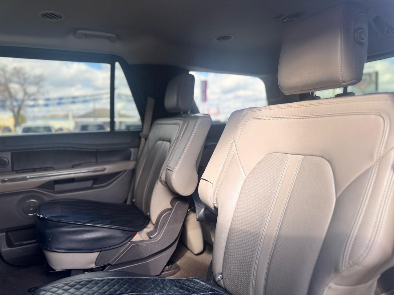 Used 2020 Ford Expedition Limited image 61