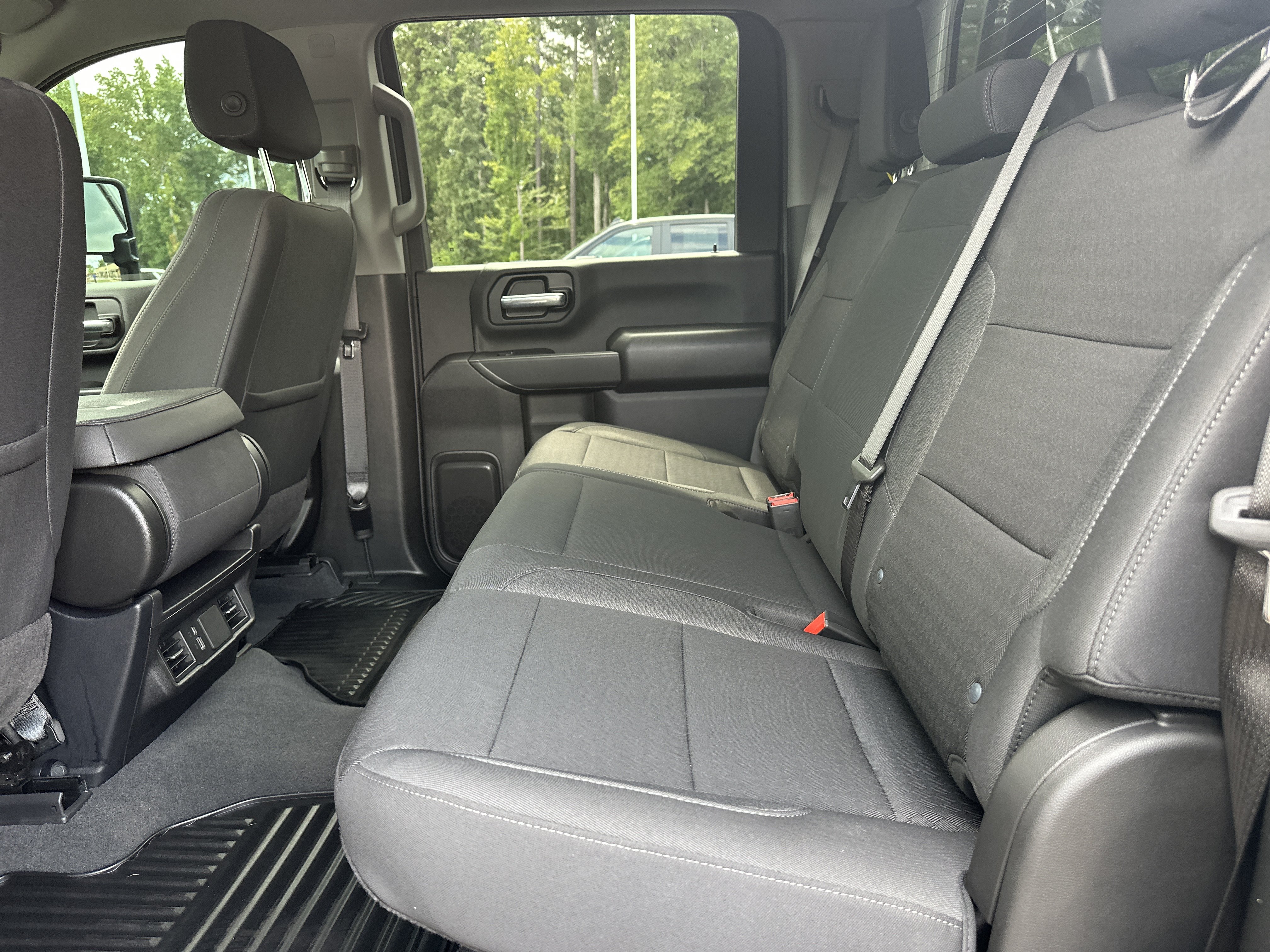 Used 2025 Chevrolet Silverado 2500 Custom w/ Custom Value Package AWD/4WD image 21