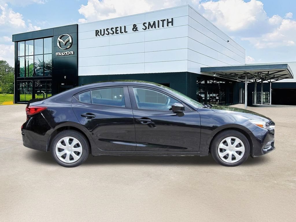 Used 2018 MAZDA MAZDA3 Sport FWD image 3