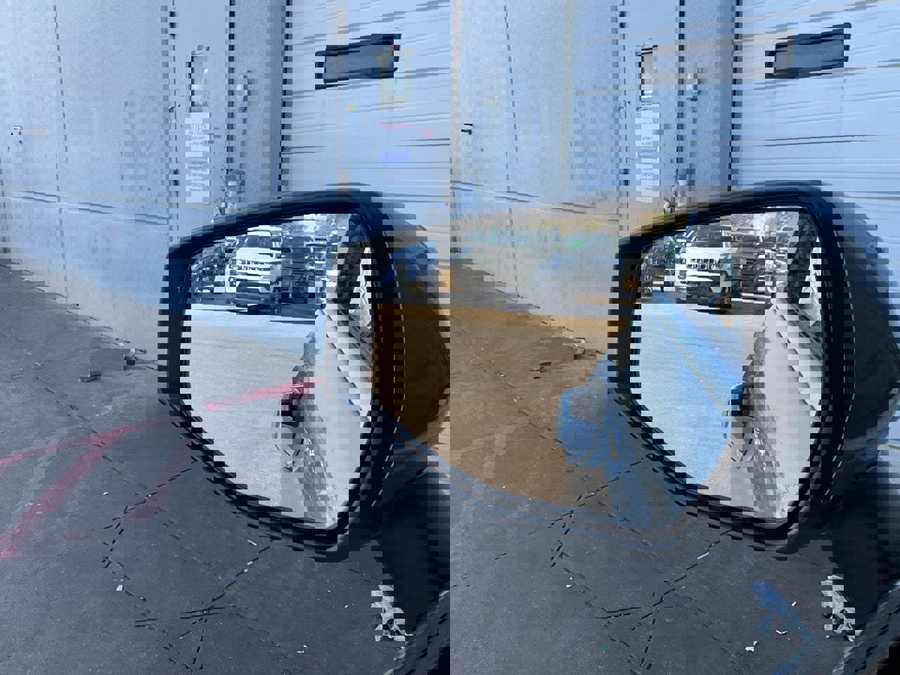 Used 2025 Kia Sportage LX image 18