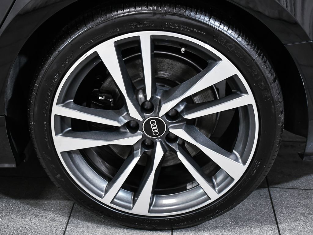 Used 2024 Audi S5 Premium w/ Convenience Package image 8