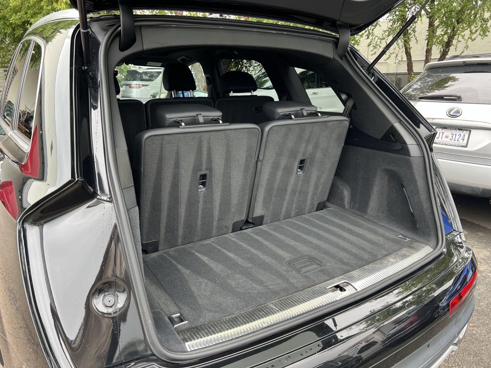 Used 2023 Audi Q7 2.0T Premium w/ Convenience Package AWD/4WD image 25