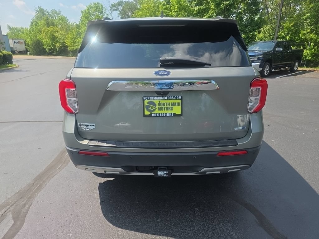 Used 2020 Ford Explorer XLT w/ Equipment Group 202A AWD/4WD image 6