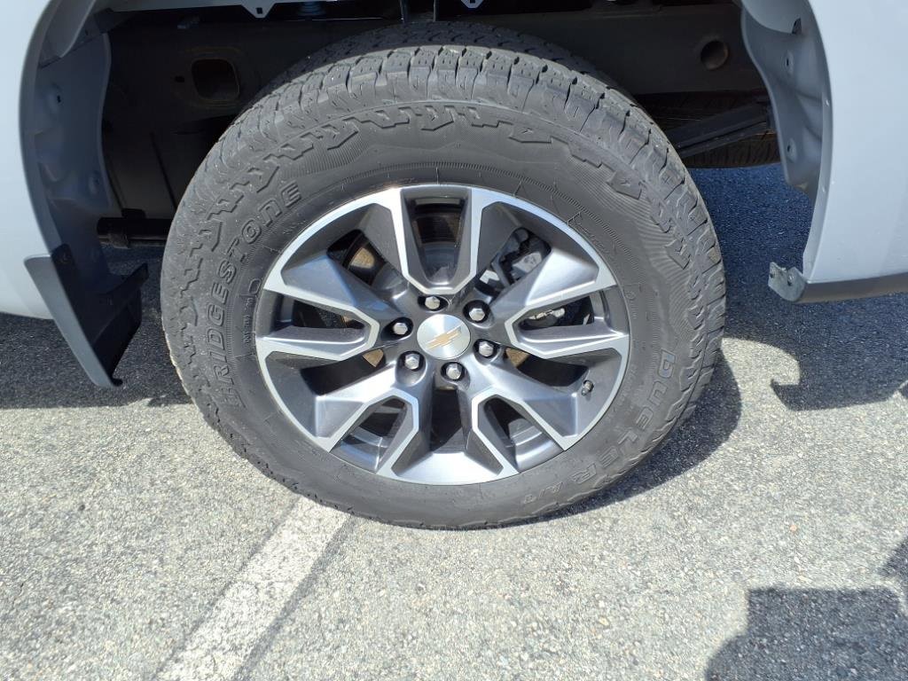 Used 2024 Chevrolet Silverado 1500 LT image 7