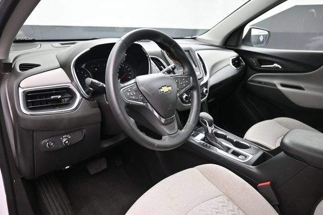 Used 2024 Chevrolet Equinox LT AWD/4WD image 16