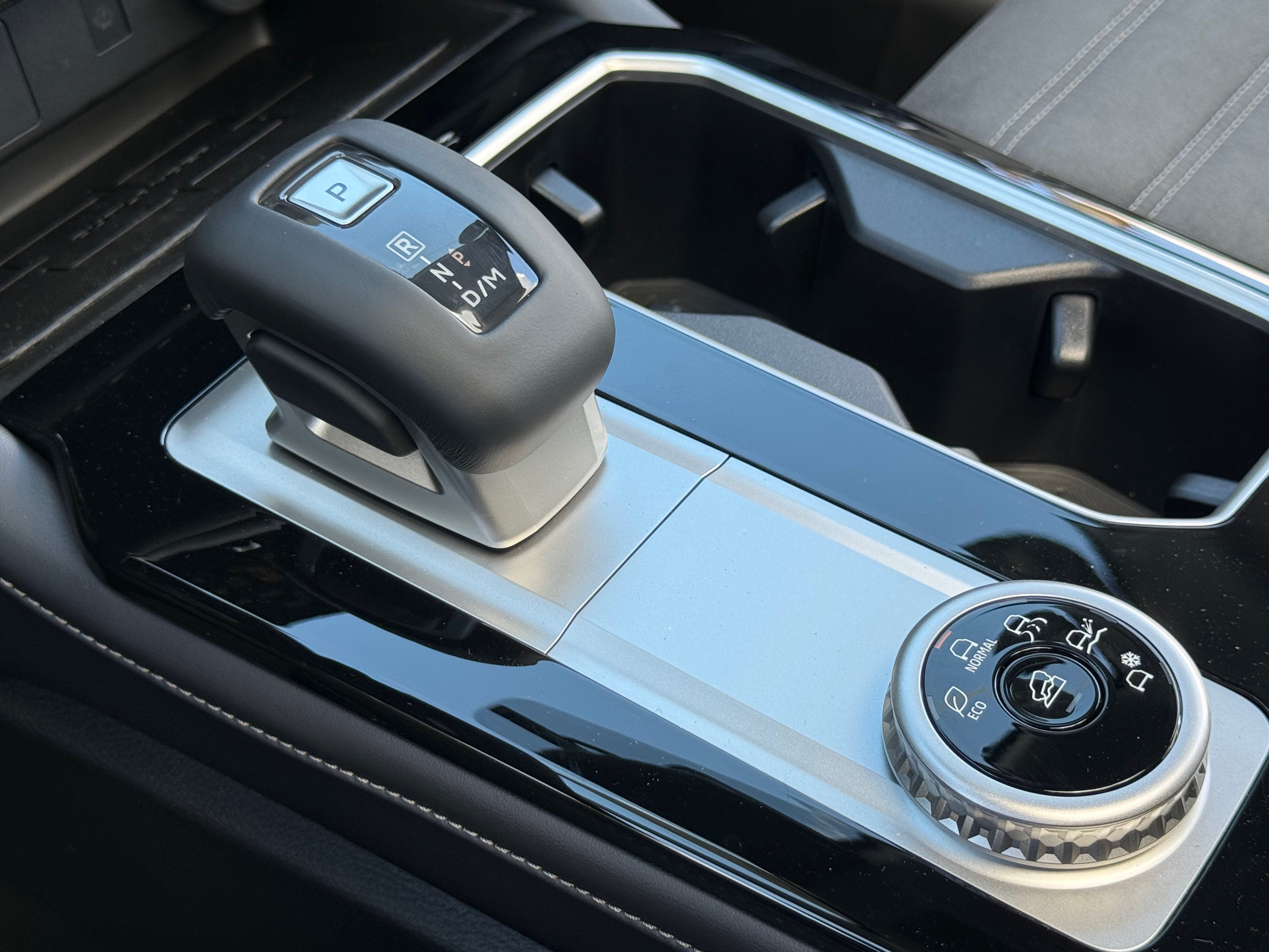 New 2026 Mitsubishi Outlander SE FWD image 15