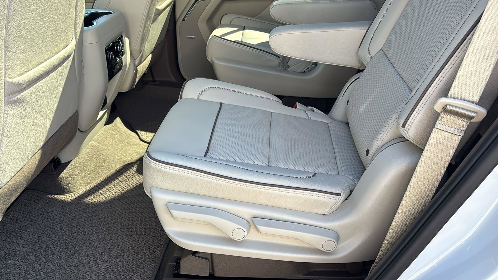 New 2026 GMC Yukon Denali w/ Advanced Technology Package image 15