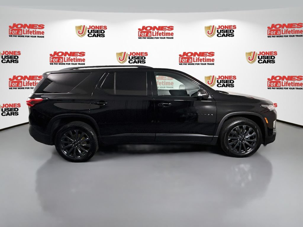 Used 2023 Chevrolet Traverse RS AWD/4WD image 16