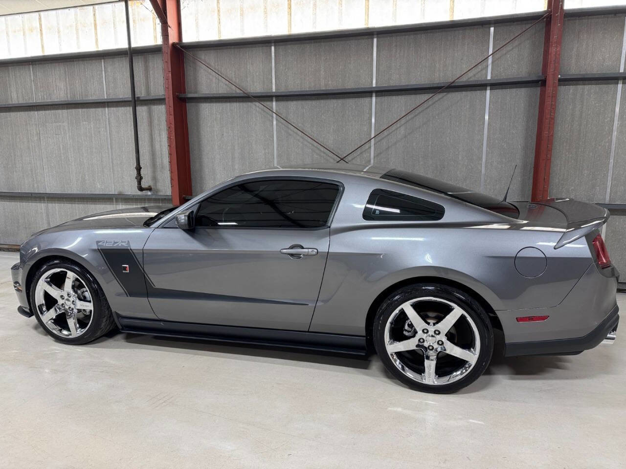Used 2010 Ford Mustang GT Premium image 7